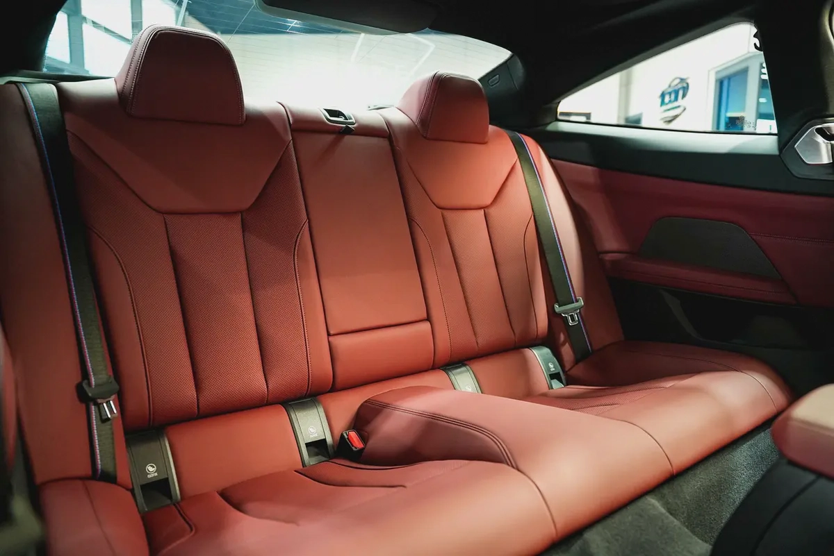 BMW 4-Series 430i M Sport 2025 GCC Specs - Like New!-9-9