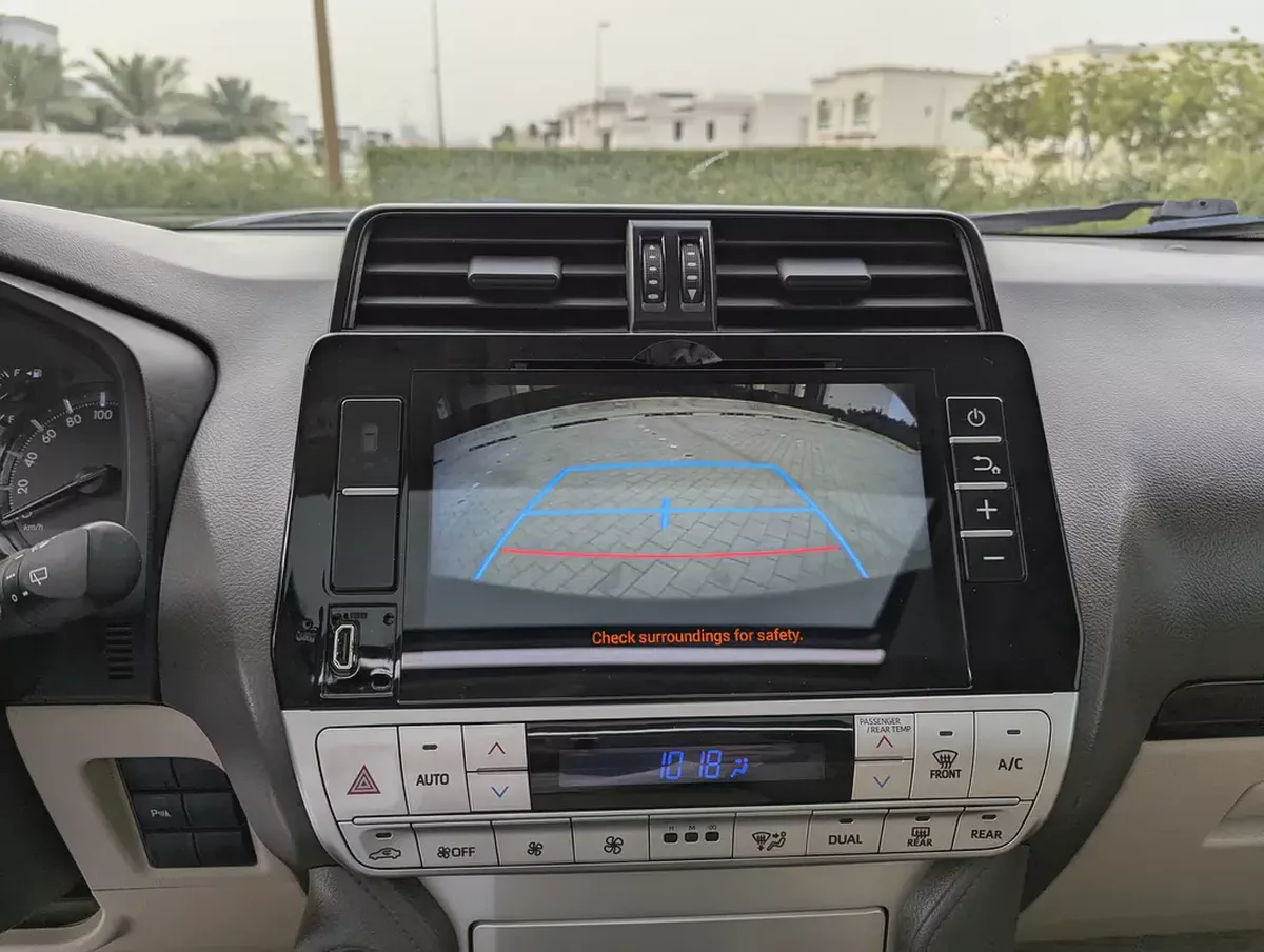Toyota Prado VXR 2018 Full Option-V6 4.0L-GCC specs-Well Maintained-12-12