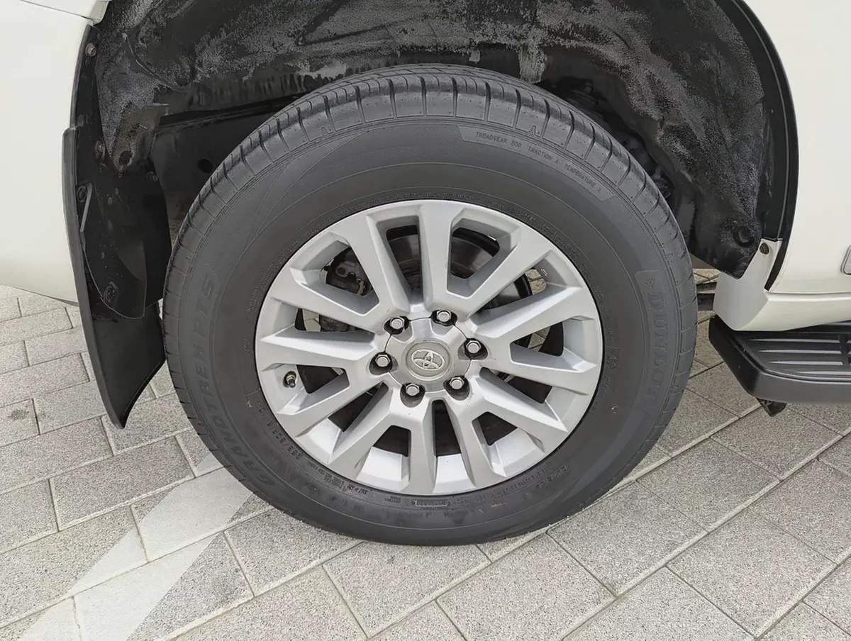 Toyota Prado VXR 2018 Full Option-V6 4.0L-GCC specs-Well Maintained-16-16