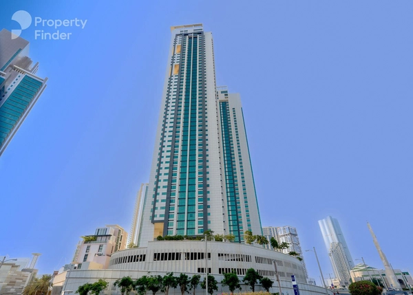 Spacious 1BR APT | Partial Sea View | Prime Area