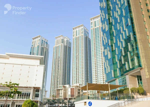 Spacious 1BR APT | Partial Sea View | Prime Area