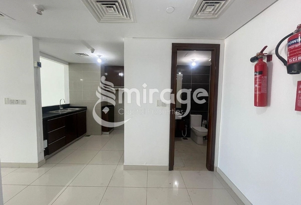 Spacious 1BR APT | Partial Sea View | Prime Area