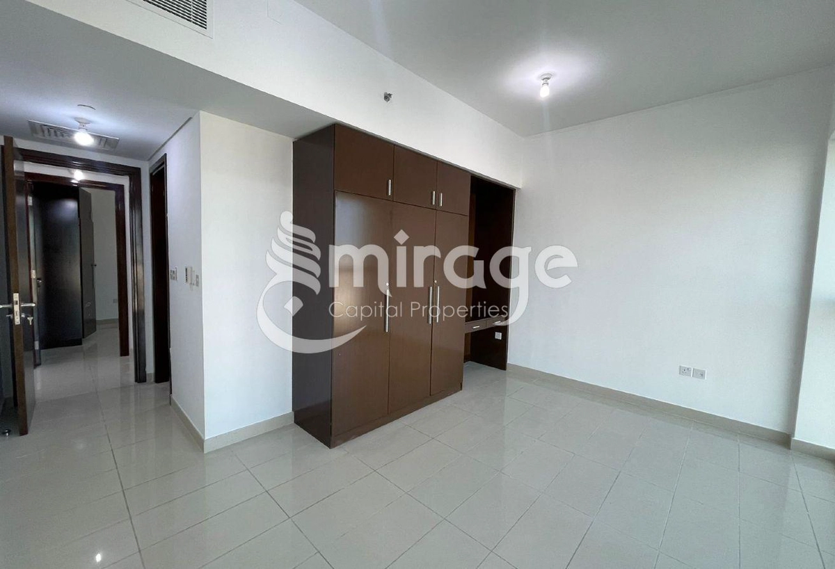 Spacious 1BR APT | Partial Sea View | Prime Area
