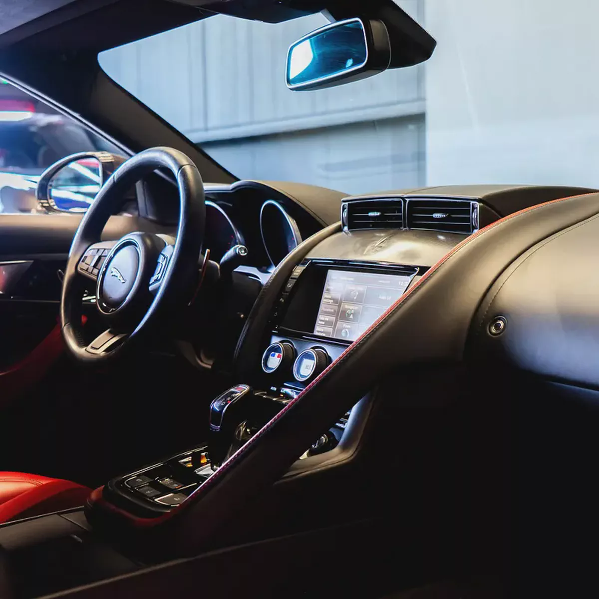 AED 99,950 CASH • 0% Downpayment • Jaguar F-Type V8 S Convertible • 1 Year Warranty-10-10
