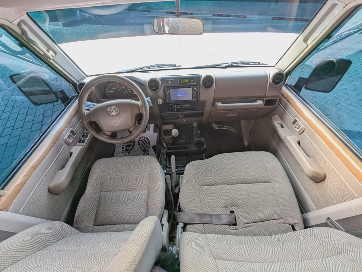 2012 TOYOTA LAND CRUISER 76 SERIES DIESEL GCC IN EXCELLENT CONDITION