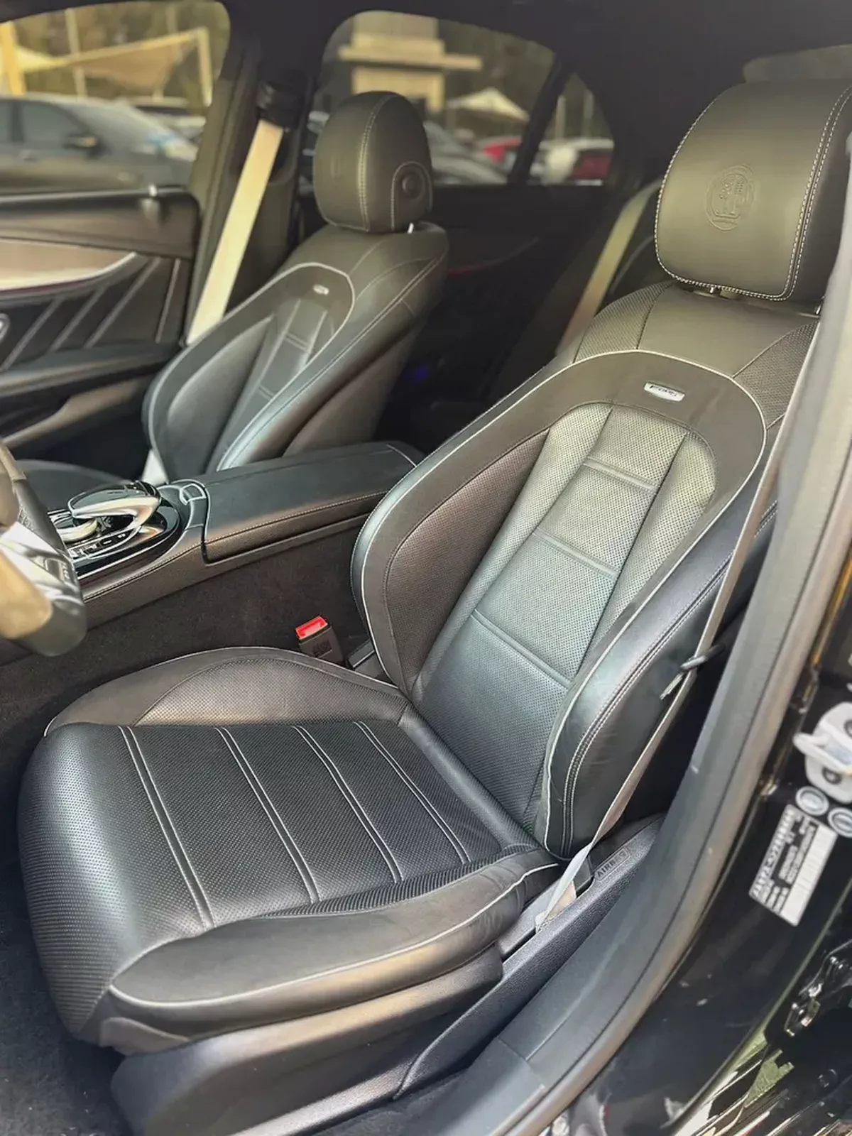 MERCEDES BENZ AMG E63s 2019
Japan Import ( Clean Title )
Original Paint Zero Accidents 
Two Keys 
5-6-6