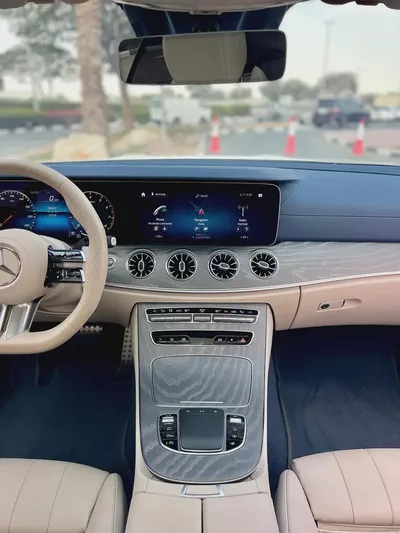 2023 Mercedes-Benz E-Class E 200 GCC Specs Luxury Sedan-13