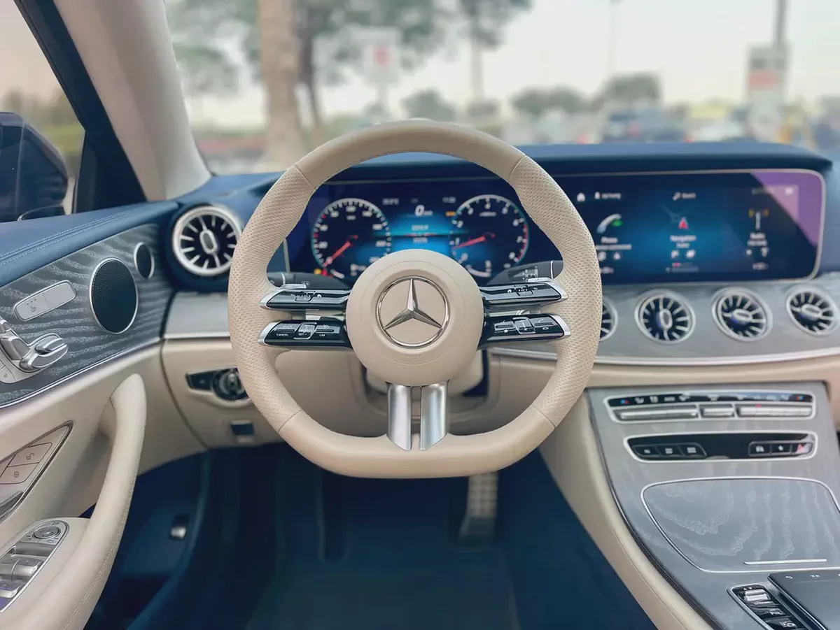 2023 Mercedes-Benz E-Class E 200 GCC Specs Luxury Sedan-12-12
