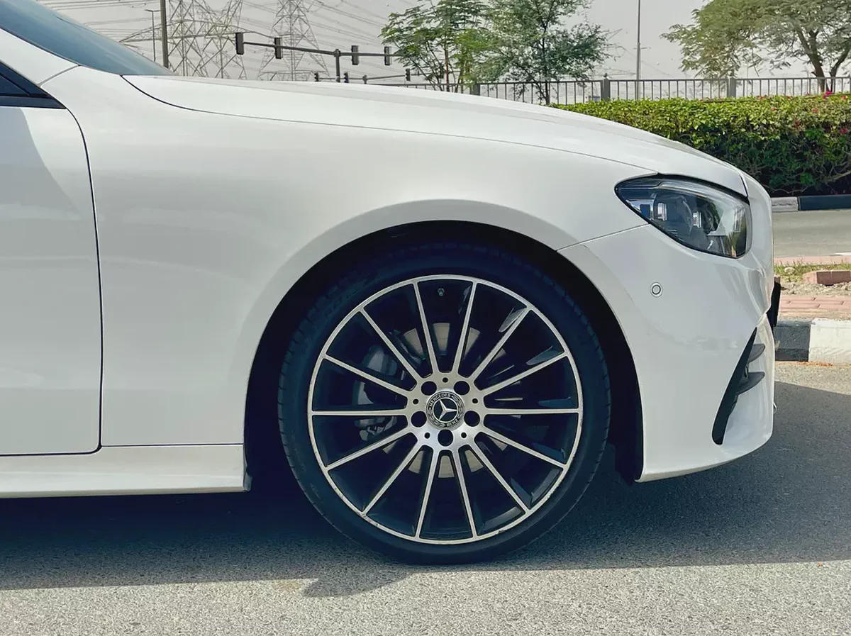 2023 Mercedes-Benz E-Class E 200 GCC Specs Luxury Sedan-7-7