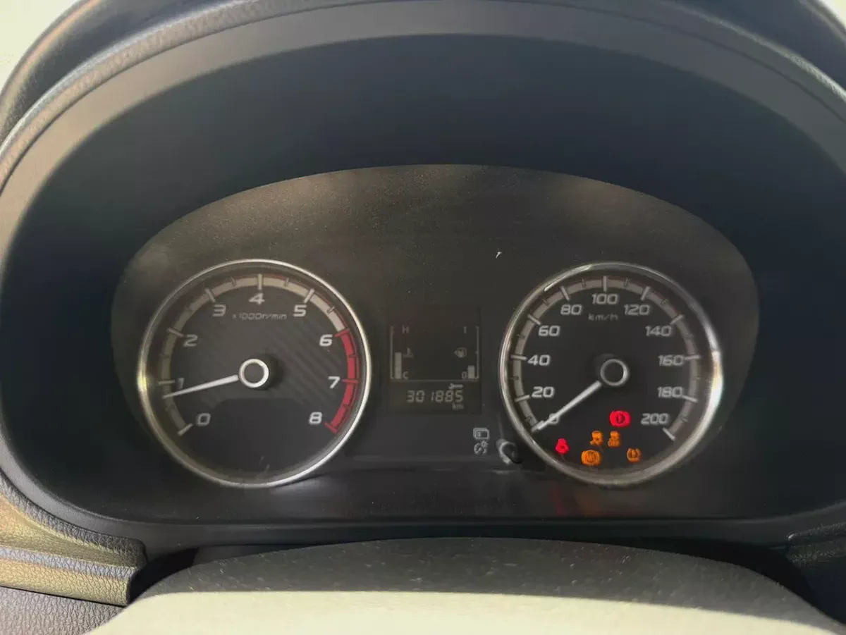 Mitsubishi L200 2019 GCC Specs 4X4 Double Cab-9-9