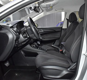 MG 5 ( 2024 Model ) in Silver Color GCC Specs