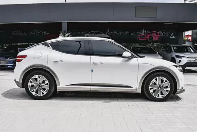 Genesis GV60 Electric 2022 | Korean Specs | Clean Title | 26K KM | White | جينسس GV60 كهرباء 2022 وا-4