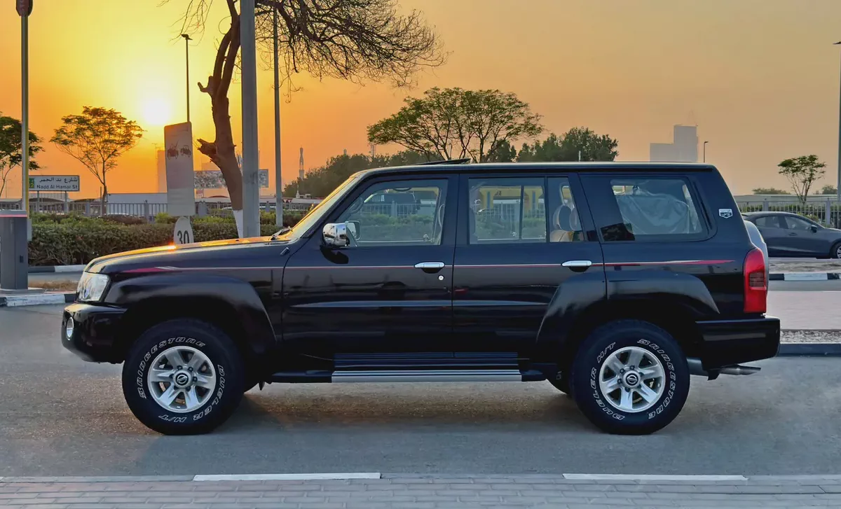 2024 Nissan Patrol Safari Al Ostaura, Dealer Warranty, GCC Specifications-3-3