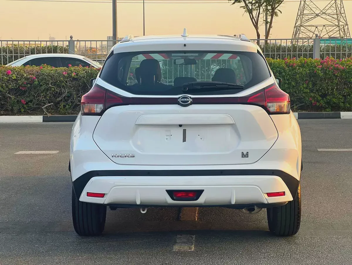Nissan Kicks SV 2024 GCC Specs - Excellent Condition-3-3