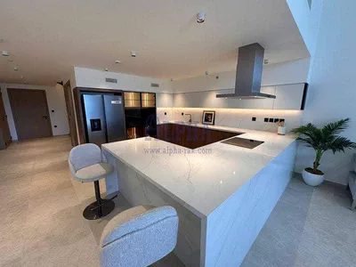 Cozy Loft Apartment| Spacious|Beach View-8