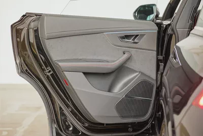 AED 5,781 EMI | AUDI RSQ8 2023 | FULL AGENCY SERVICE HISTORY | 2 YEARS WARRANTY & SERVICE PACKAGE-17