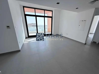 Poolside Luxury: 2BR Apartment with Scenic Views-5