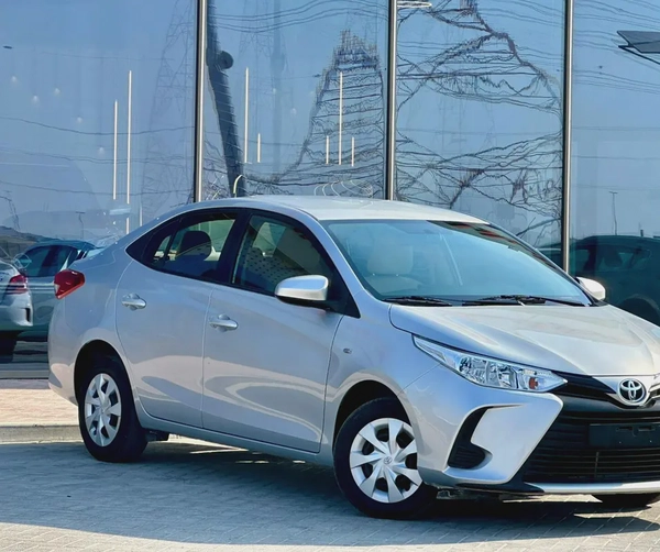 TOYOTA YARIS 2022 1.5L GCC (580/-MONTHLY)