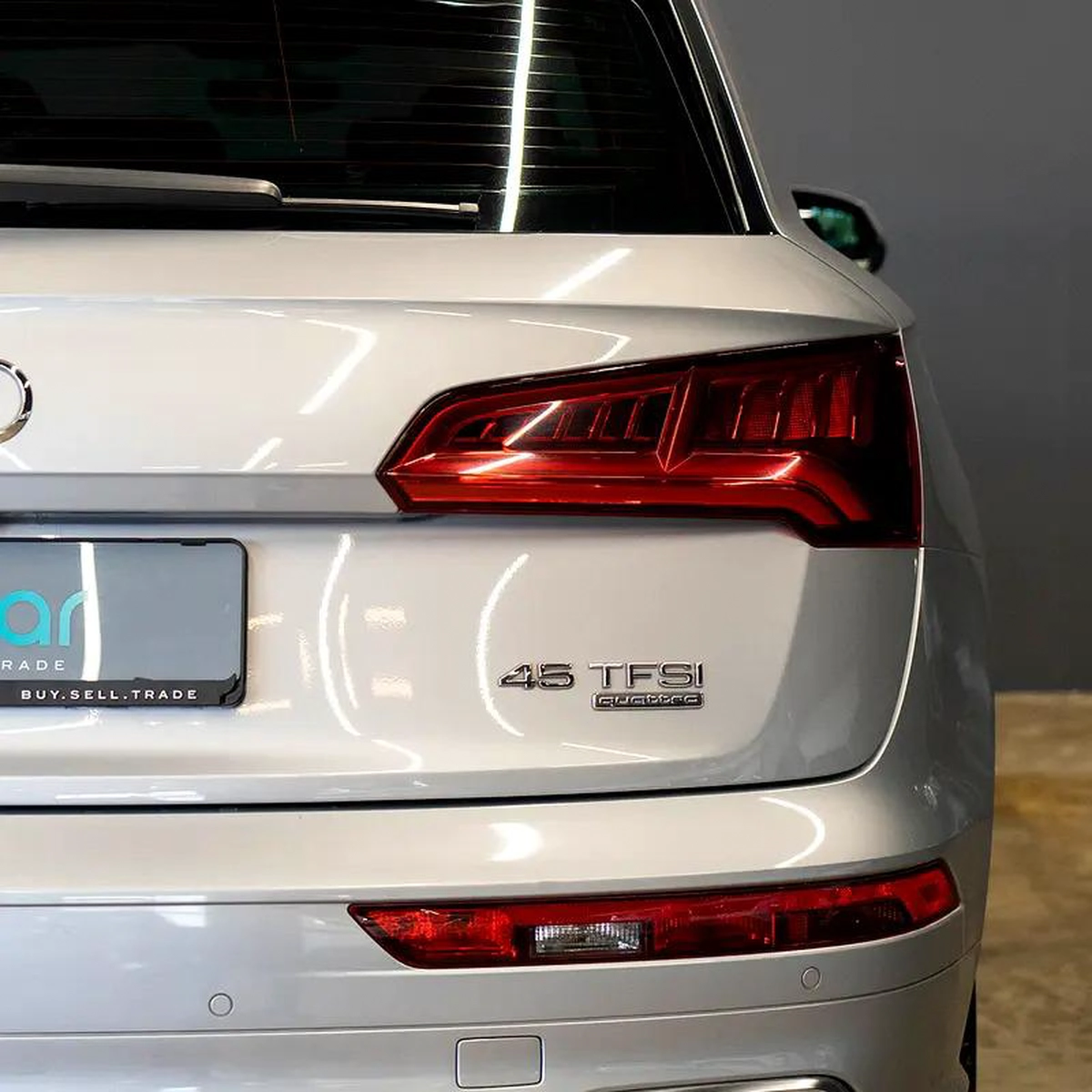 AED 1,915 pm • 0% Downpayment • Audi Q5 45TFSI S-Line • 1 Year Warranty-10-10