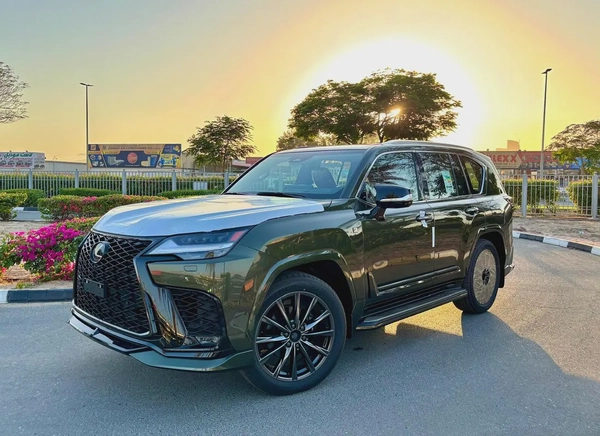 2025 Lexus LX 700h F-Sport - GCC Specs - Brand New