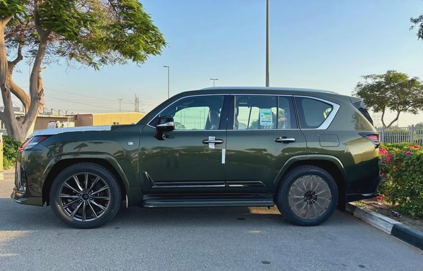 2025 Lexus LX 700h F-Sport - GCC Specs - Brand New