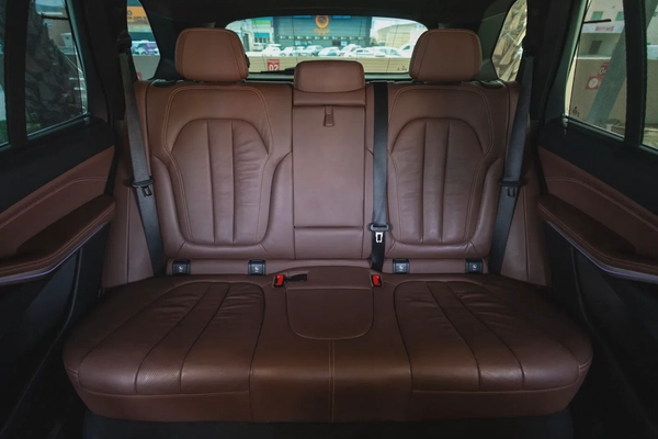 BMW X5 40