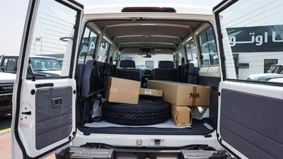 Toyota Land Cruiser 70 LC 78 HARDTOP 4.0L MT LC78 4.0L AT 26 YM-11