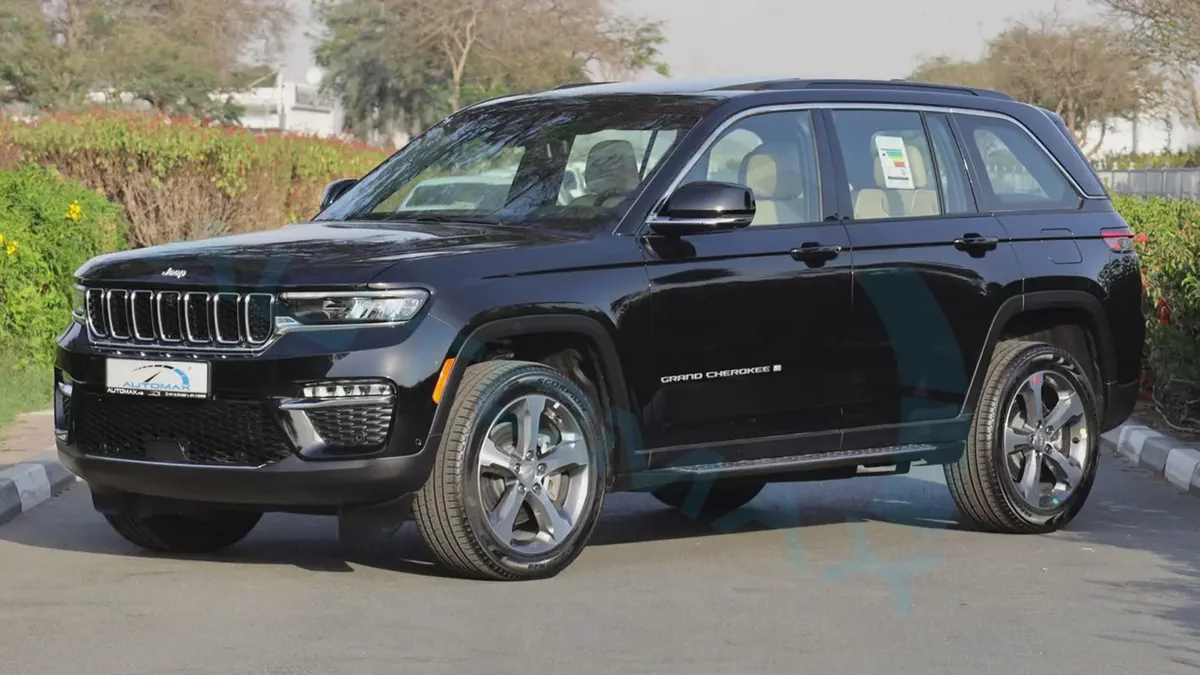 2025 JEEP GRAND CHEROKEE LIMITED PLUS LUXURY V6 3.6L 4X4 GCC With 3 Years Or 60,000 Km Warranty-2-2