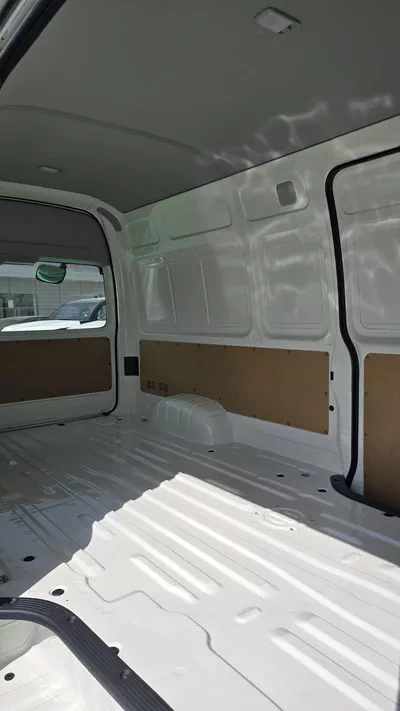 TOYOTA HIACE HIGHROOF CARGO-3