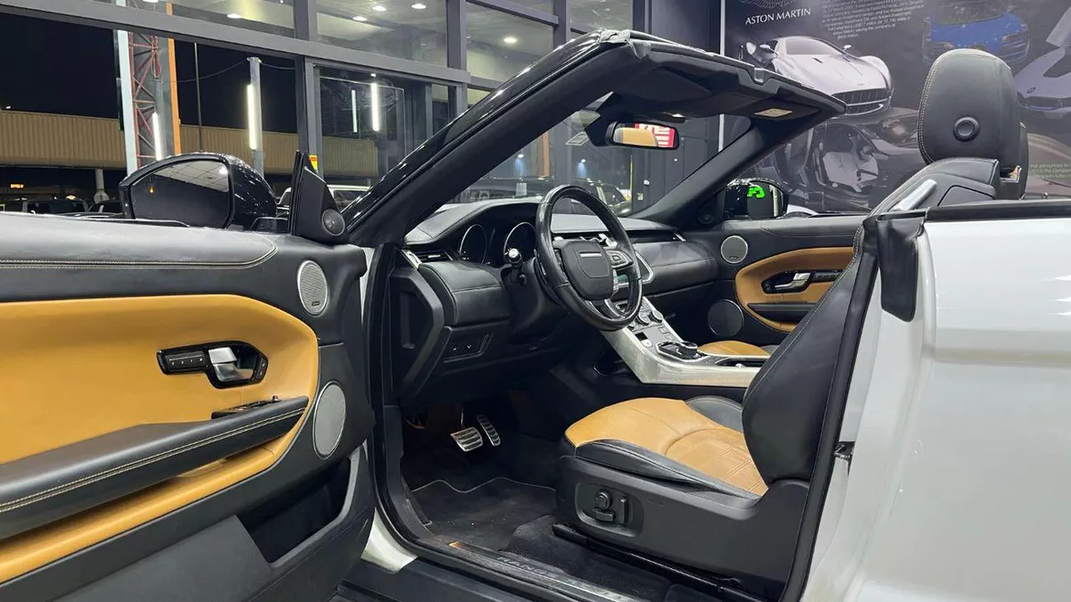 Land Rover Range Rover Evoque HSE DYNAMIC-8-0