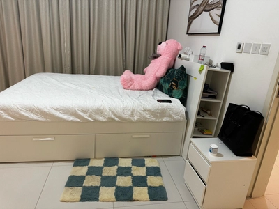 king size bed-0