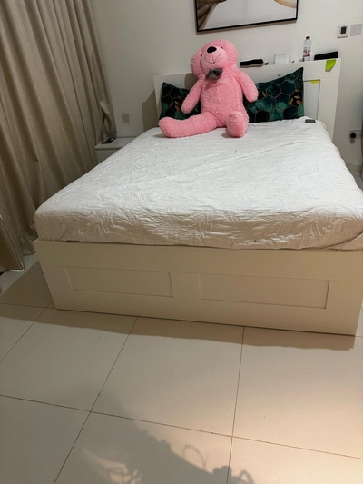 king size bed-1