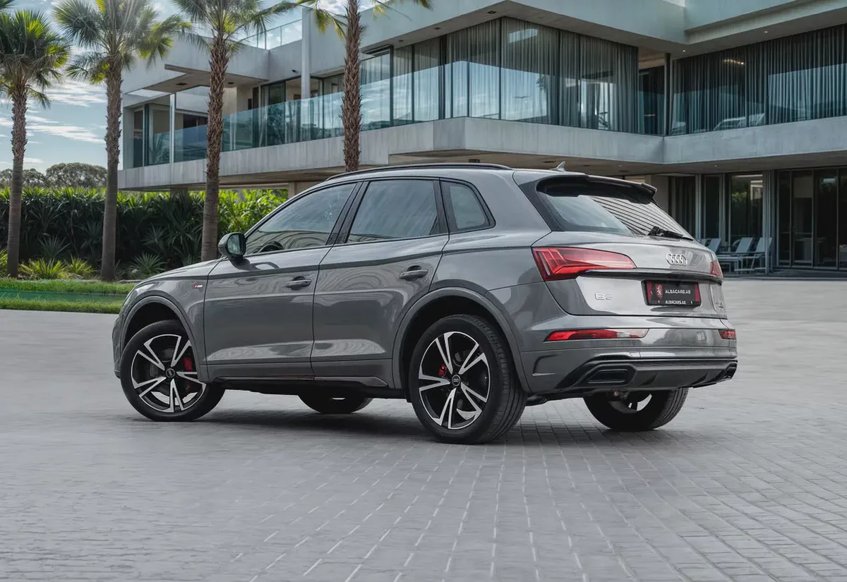 2,644 P.M |  Q5 45 TFSI Quattro S-Line | 0% Downpayment | AUDI WARRANTY/SERVICE!-2-2