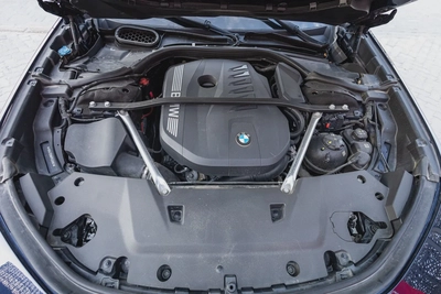 BMW 7 Series 740 2023-8