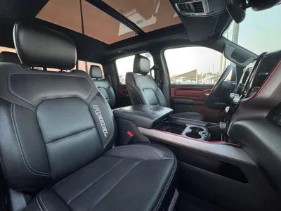 RAM 1500 REBEL-8