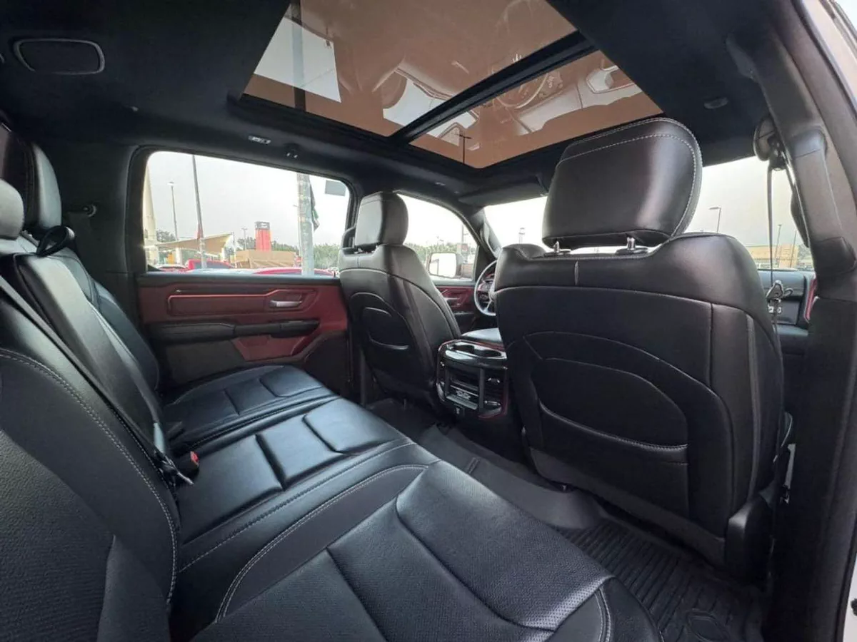 RAM 1500 REBEL-11-0