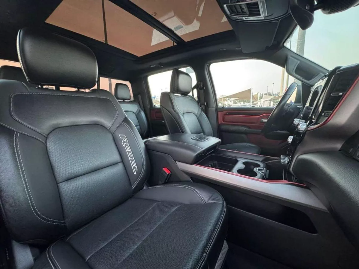 RAM 1500 REBEL-8-0