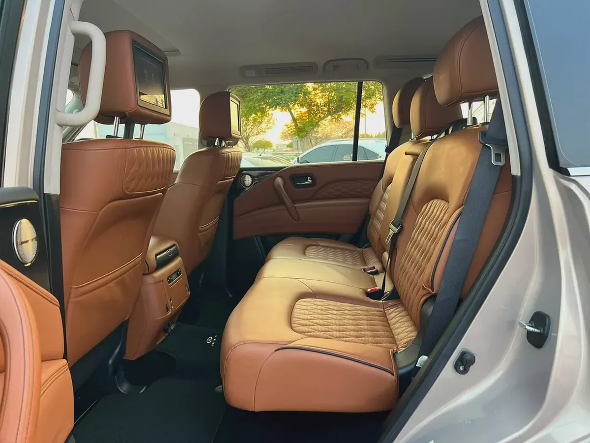 Infiniti QX80 Luxury 2021 | GCC Specs | Low Mileage | Full Service History-16-16