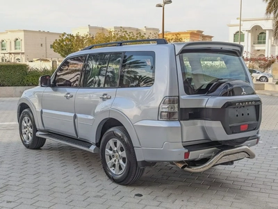 MITSUBISHI PAJERO 2015 GLS TOP FULL OPTION GCC IN EXCELLENT CONDITION-11