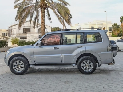 MITSUBISHI PAJERO 2015 GLS TOP FULL OPTION GCC IN EXCELLENT CONDITION-13