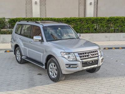 MITSUBISHI PAJERO 2015 GLS TOP FULL OPTION GCC IN EXCELLENT CONDITION-16