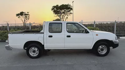 Nissan pickup double cabin  2012 year -Gcc specs -excellent condition-3