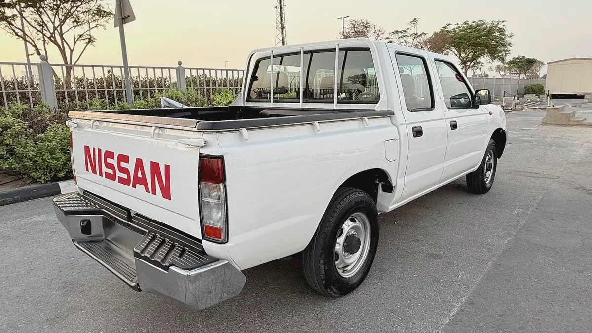 Nissan pickup double cabin  2012 year -Gcc specs -excellent condition