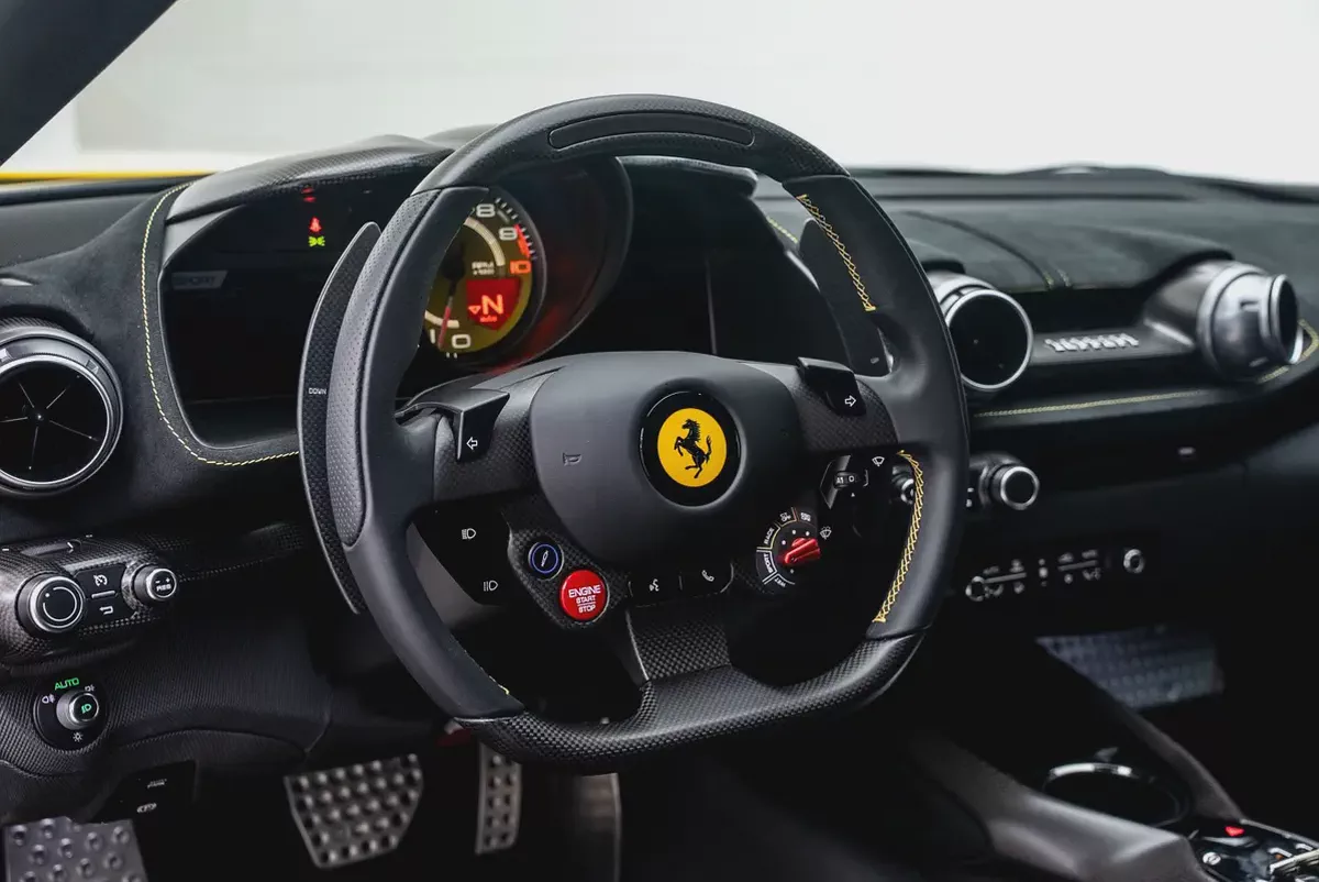 2023 FERRARI 812 COMPETZIONE.-10-10