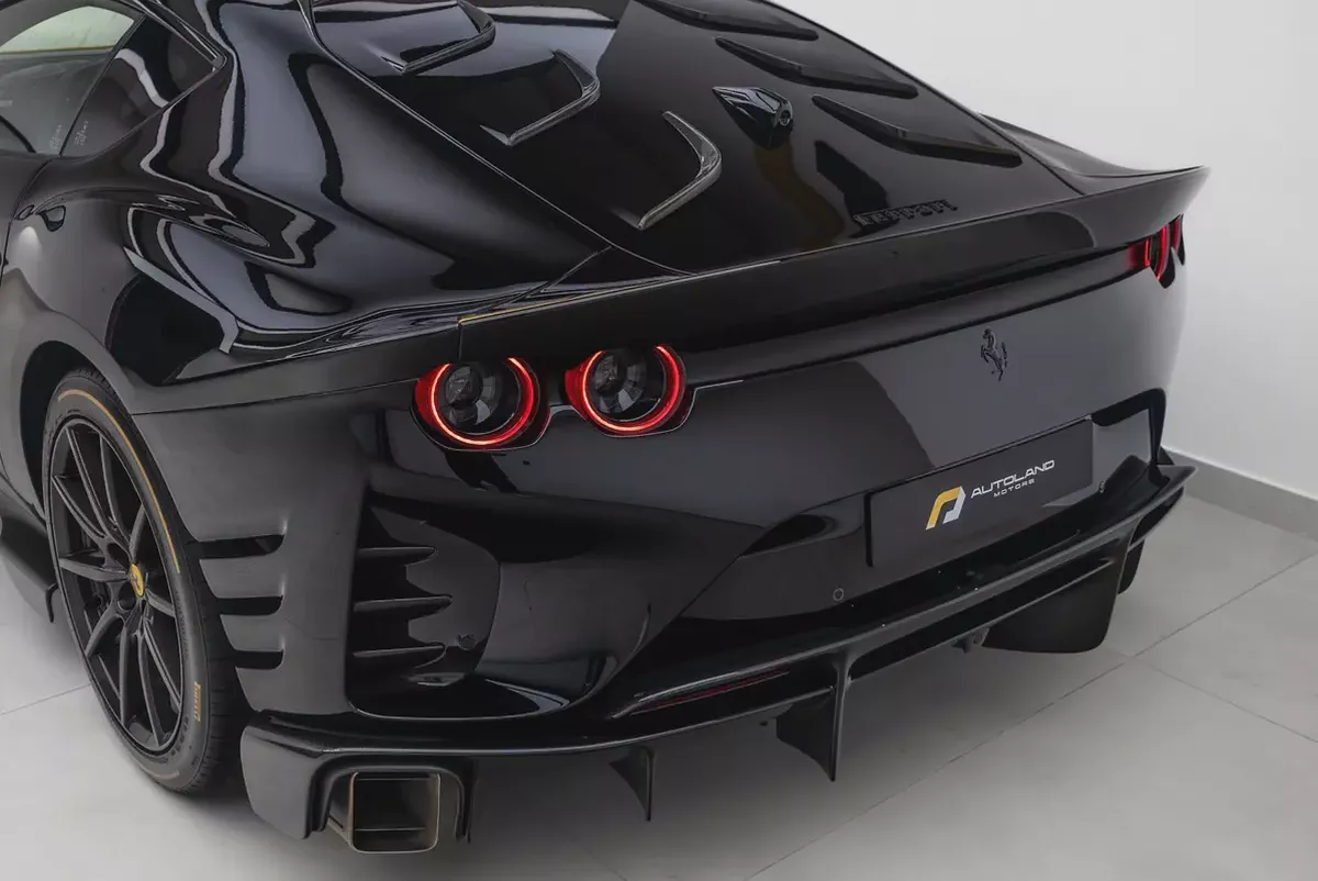 2023 FERRARI 812 COMPETZIONE.-16-16