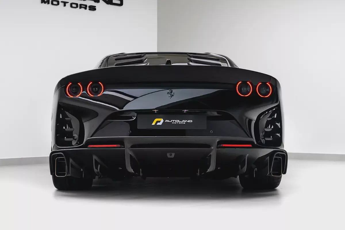2023 FERRARI 812 COMPETZIONE.-4-4