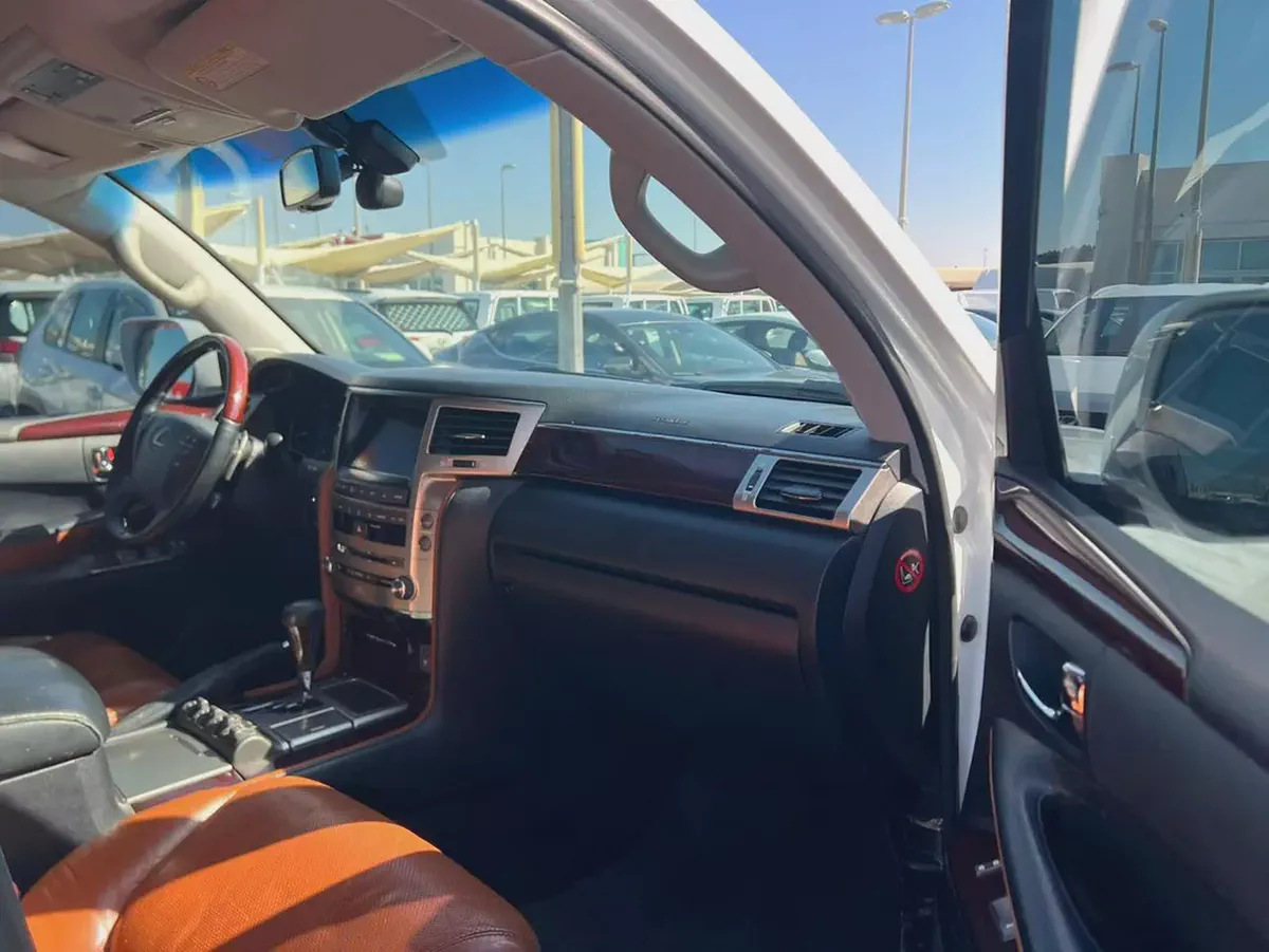 2012 | Lexus LX 570 | GCC | Full Option | 4WD | Ref# 946-9-9