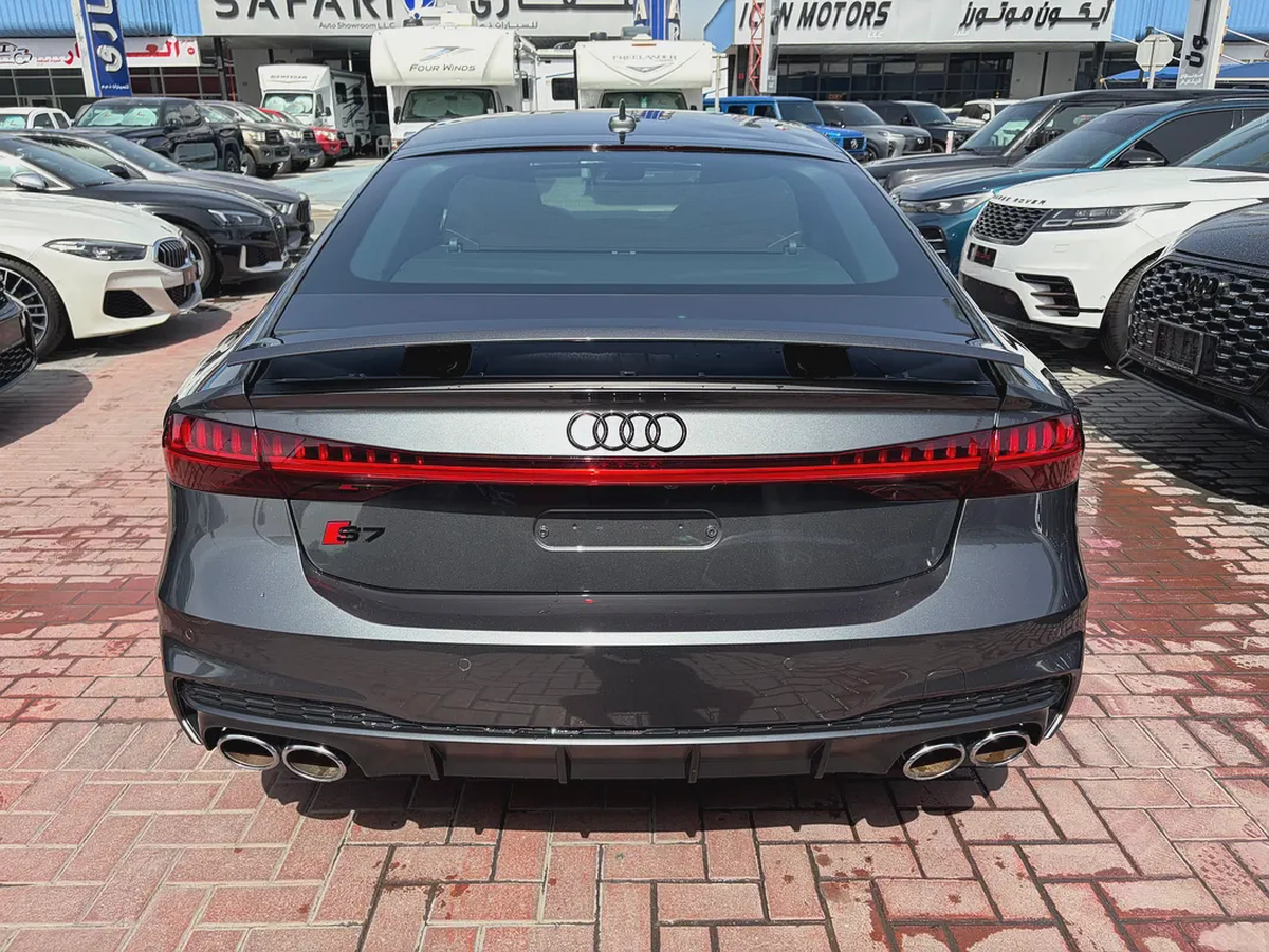 2024 Audi S7 4.0 TFSI quattro - GCC Specs - Brand New-4-4