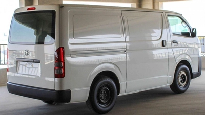 Toyota Hiace GL Toyota hiace cargo standard 2.7L V4 PETROL-3