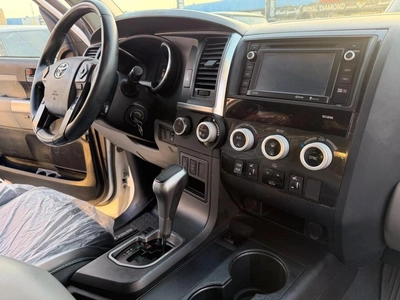 Toyota Sequoia-20